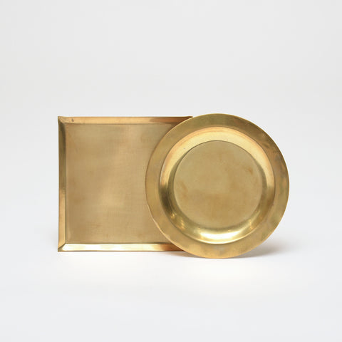 Color of abundance #9: Brass plate